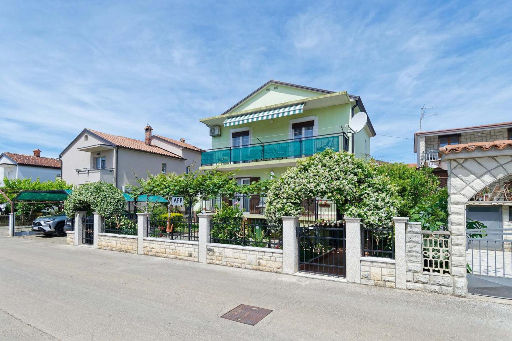 Apartments Grassi By Rent Istria Umag Exterior photo