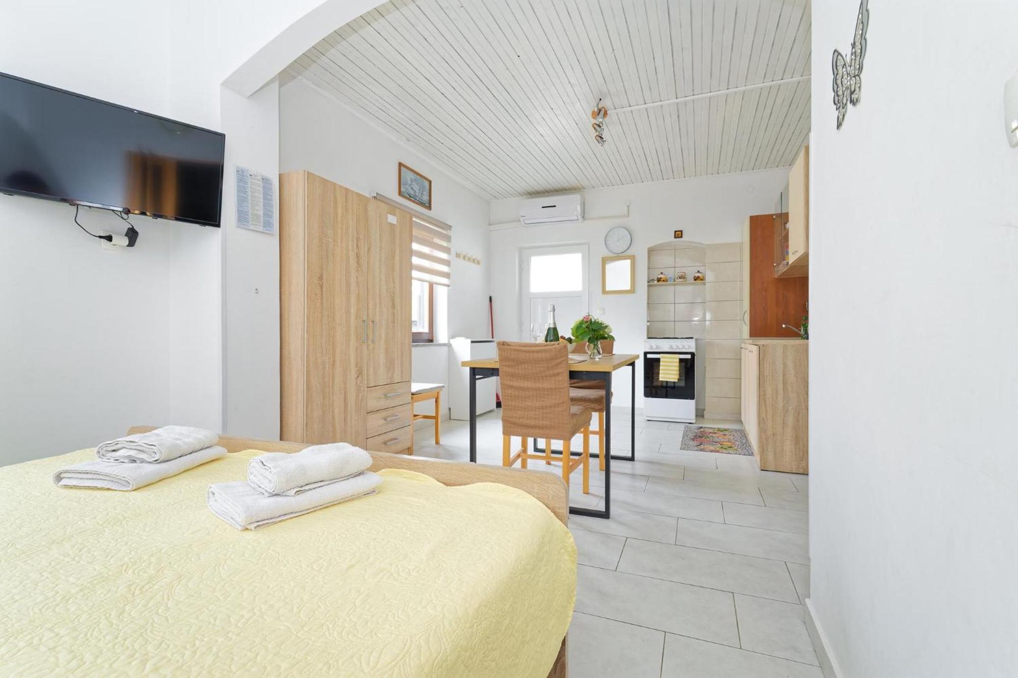 Apartments Grassi By Rent Istria Umag Exterior photo