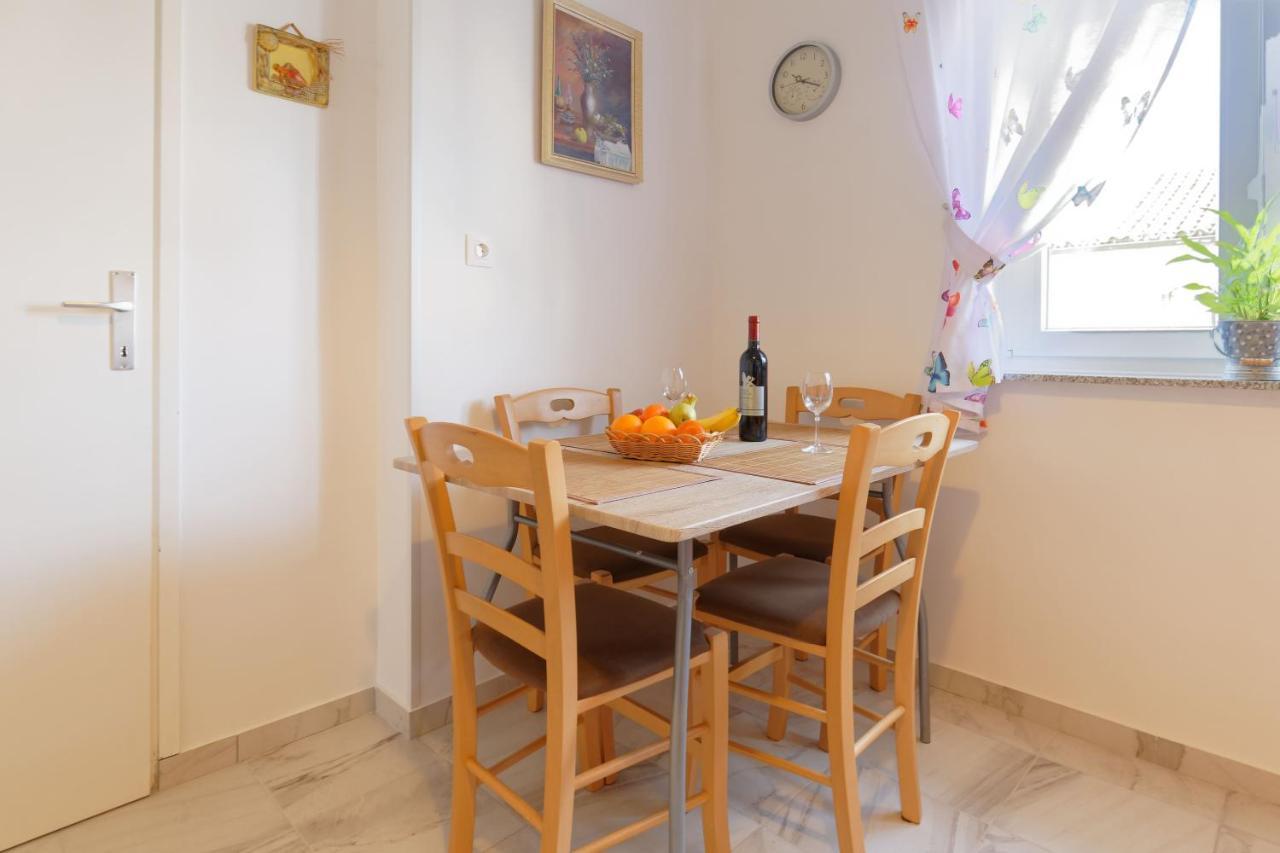 Apartments Grassi By Rent Istria Umag Exterior photo