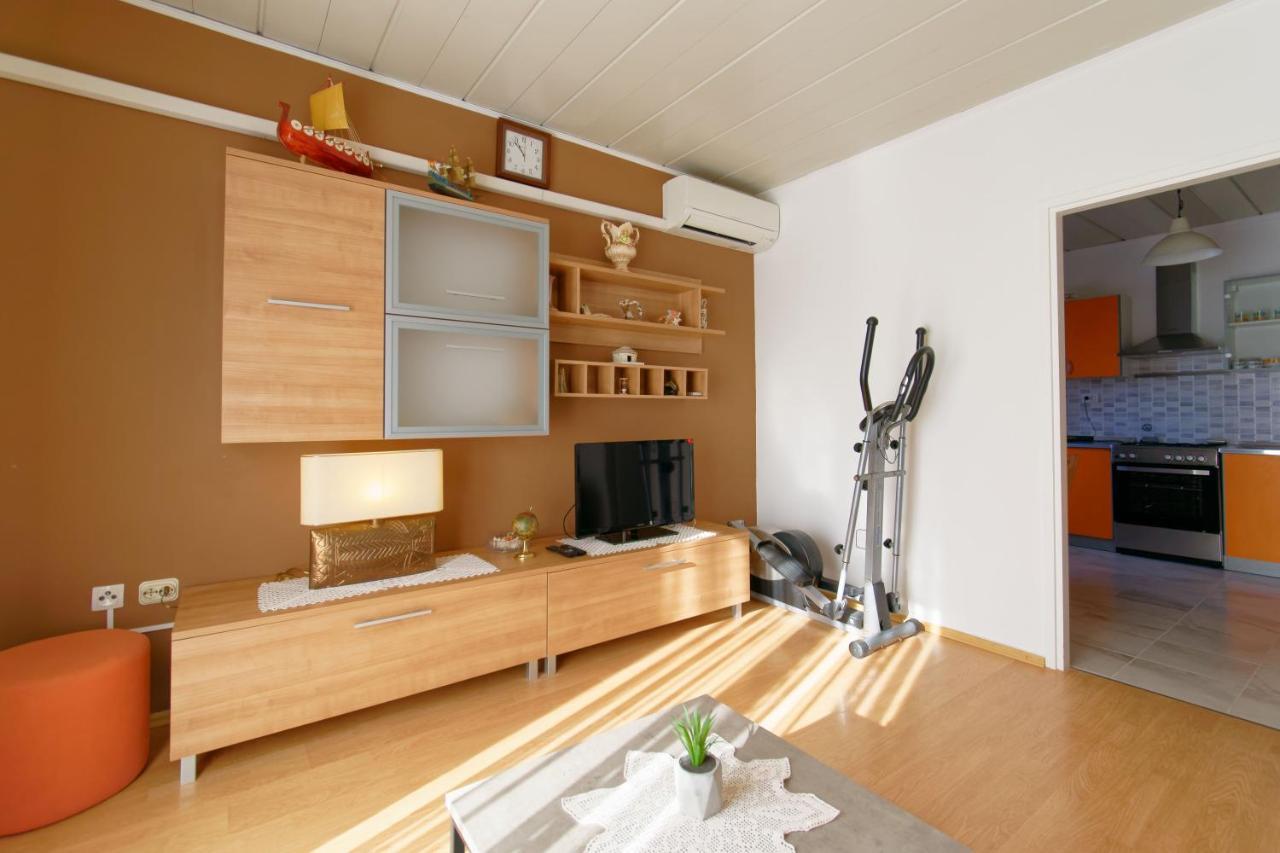 Apartments Grassi By Rent Istria Umag Exterior photo